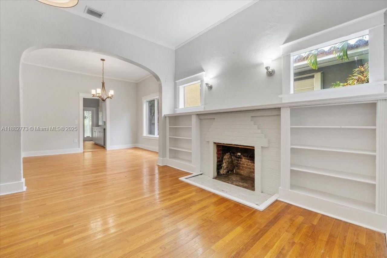 34 SW 18th Rd, Miami, FL 33129 Photo