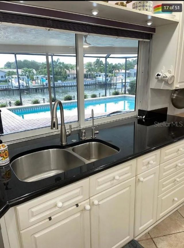 2001 Hawaii Avenue Ne, Saint Petersburg, FL 33703 Photo