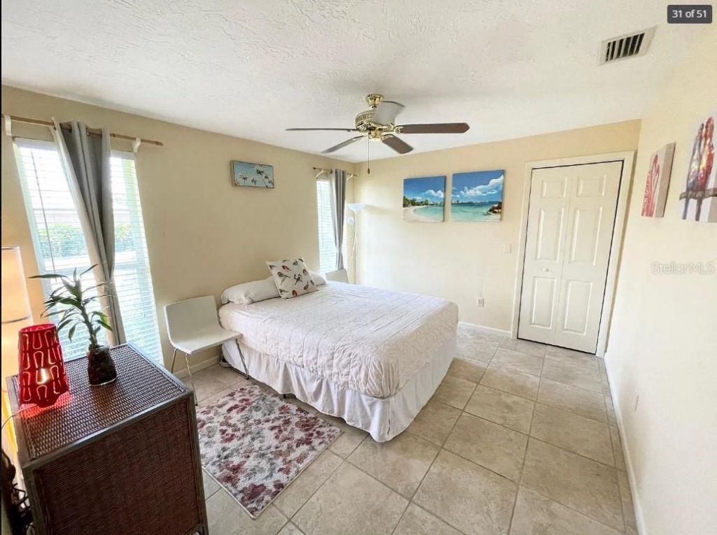 2001 Hawaii Avenue Ne, Saint Petersburg, FL 33703 Photo