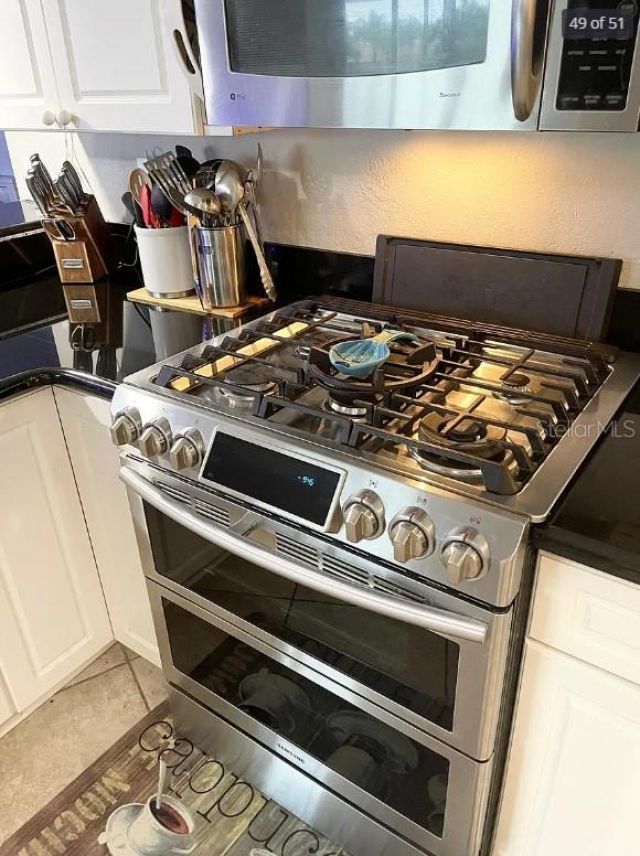 2001 Hawaii Avenue Ne, Saint Petersburg, FL 33703 Photo
