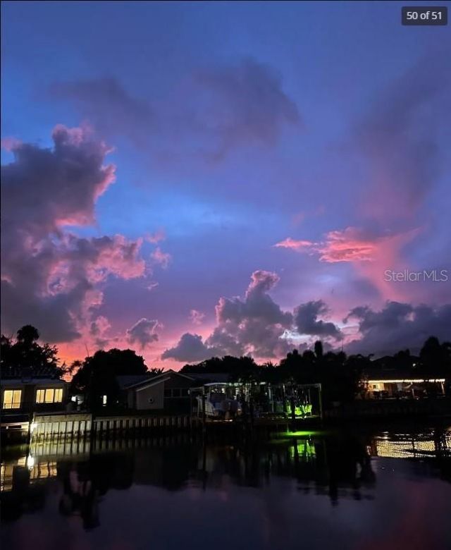 2001 Hawaii Avenue Ne, Saint Petersburg, FL 33703 Photo