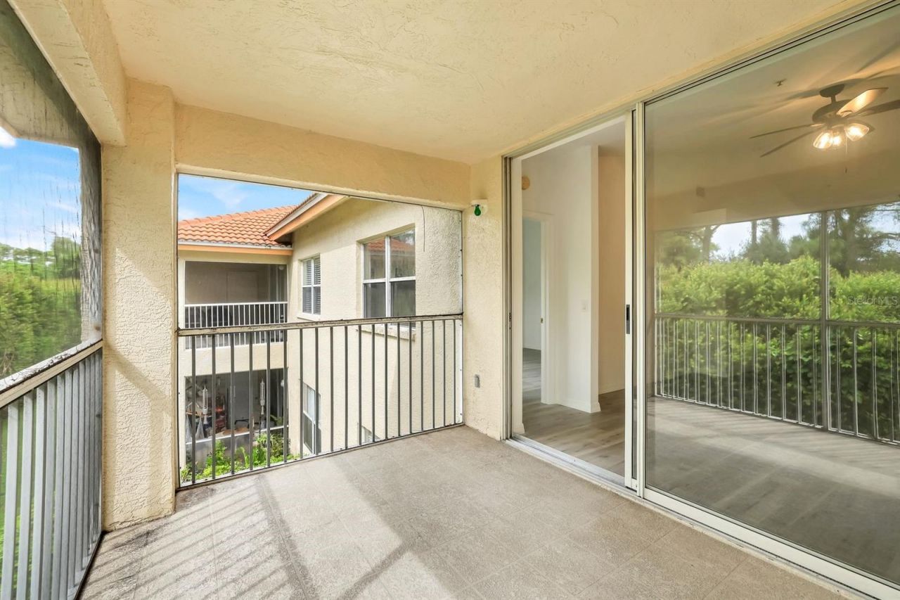 6635 Huntington Lakes Circle, Unit 202, Naples, FL 34119 Photo