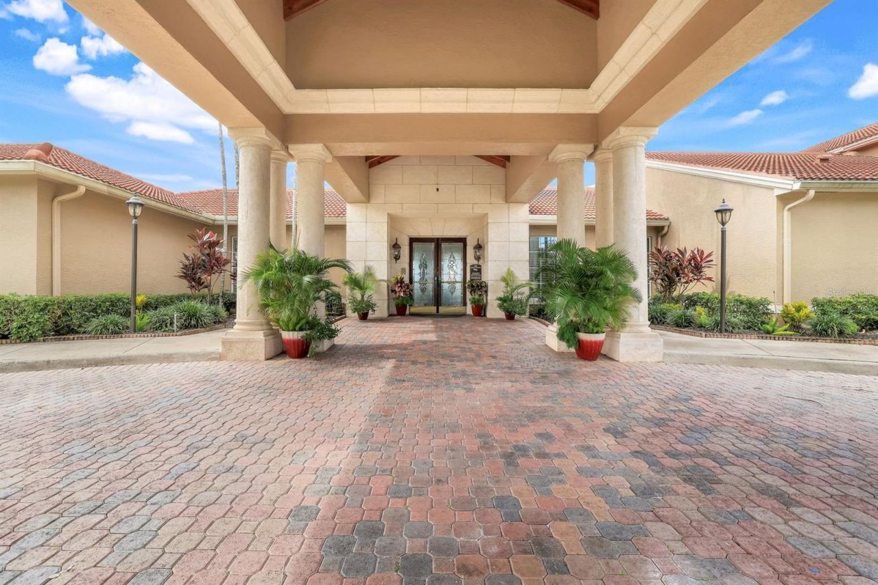 6635 Huntington Lakes Circle, Unit 202, Naples, FL 34119 Photo