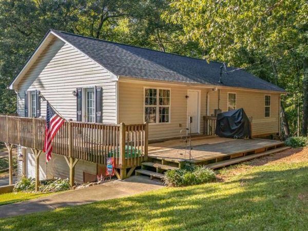 255 Sally Duke Drive, Whitesburg, GA 30185