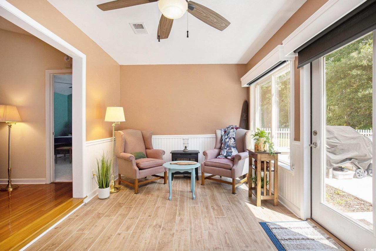 849 Riverward Dr. Photo 12