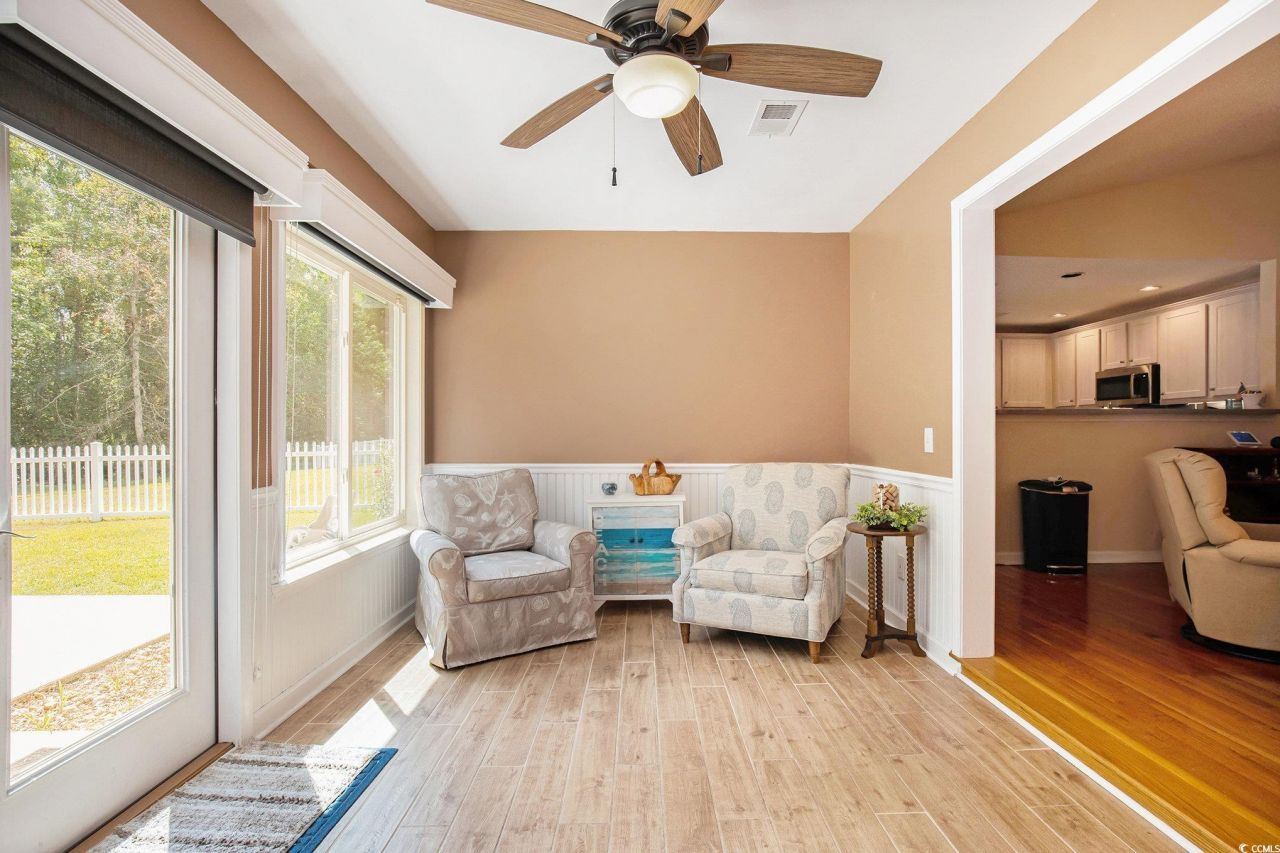 849 Riverward Dr. Photo 13