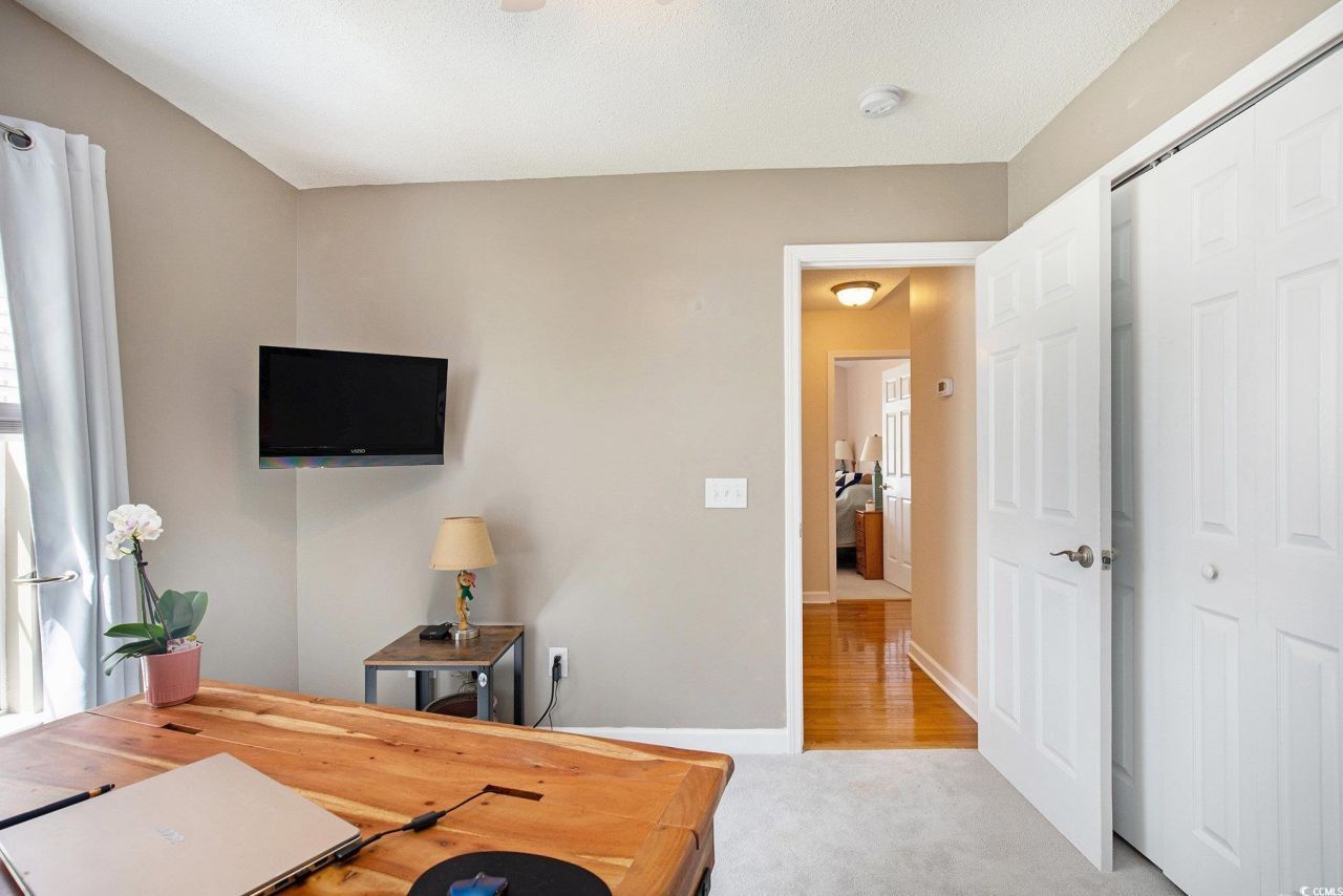 849 Riverward Dr. Photo 18