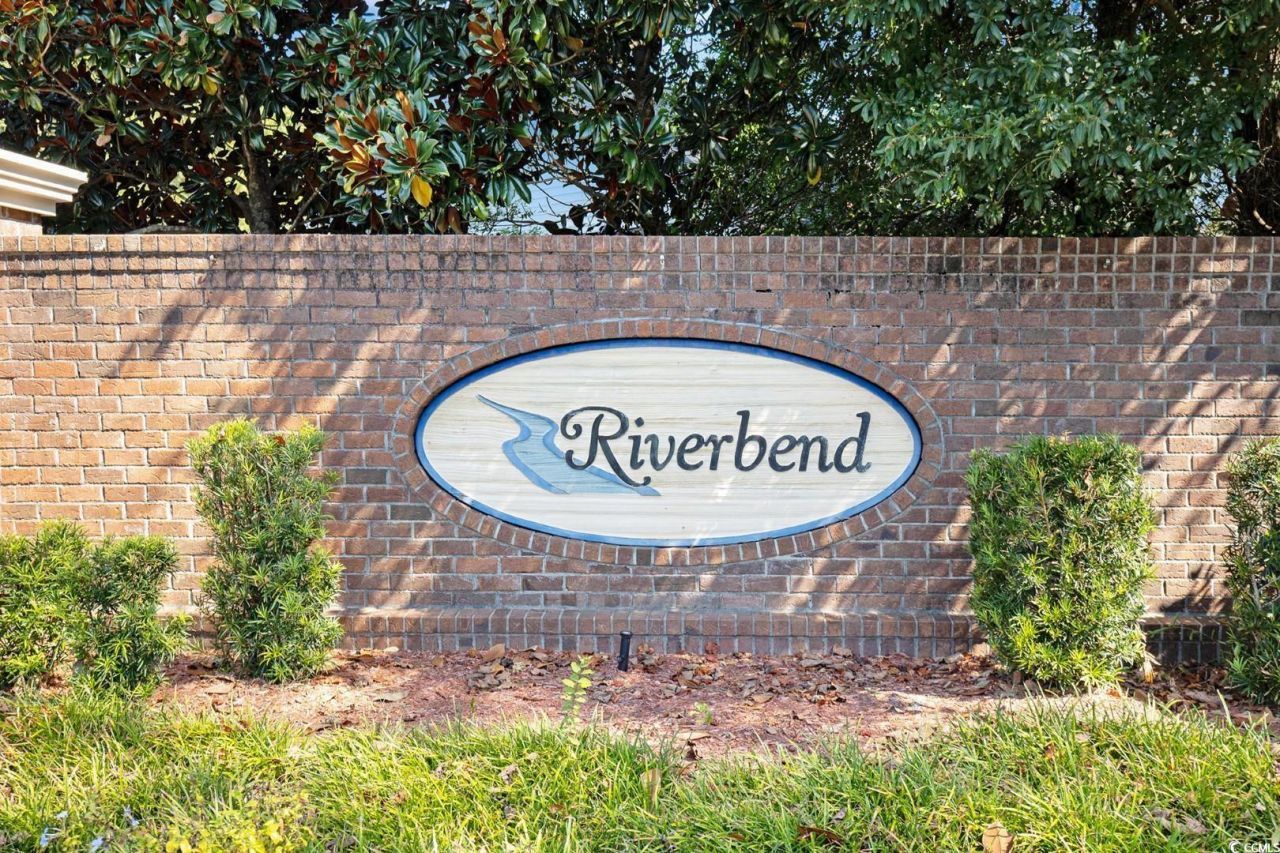 849 Riverward Dr. Photo 32