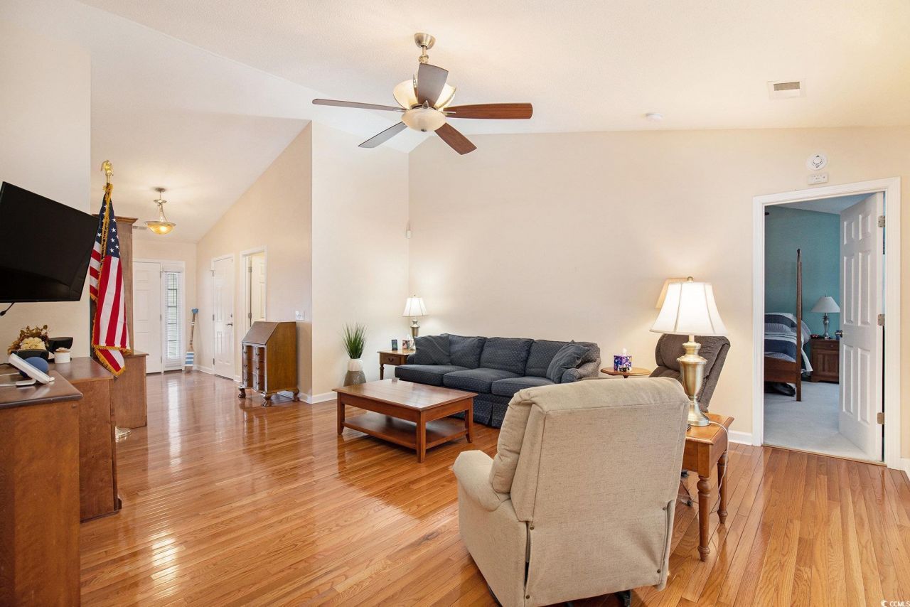 849 Riverward Dr. Photo 6