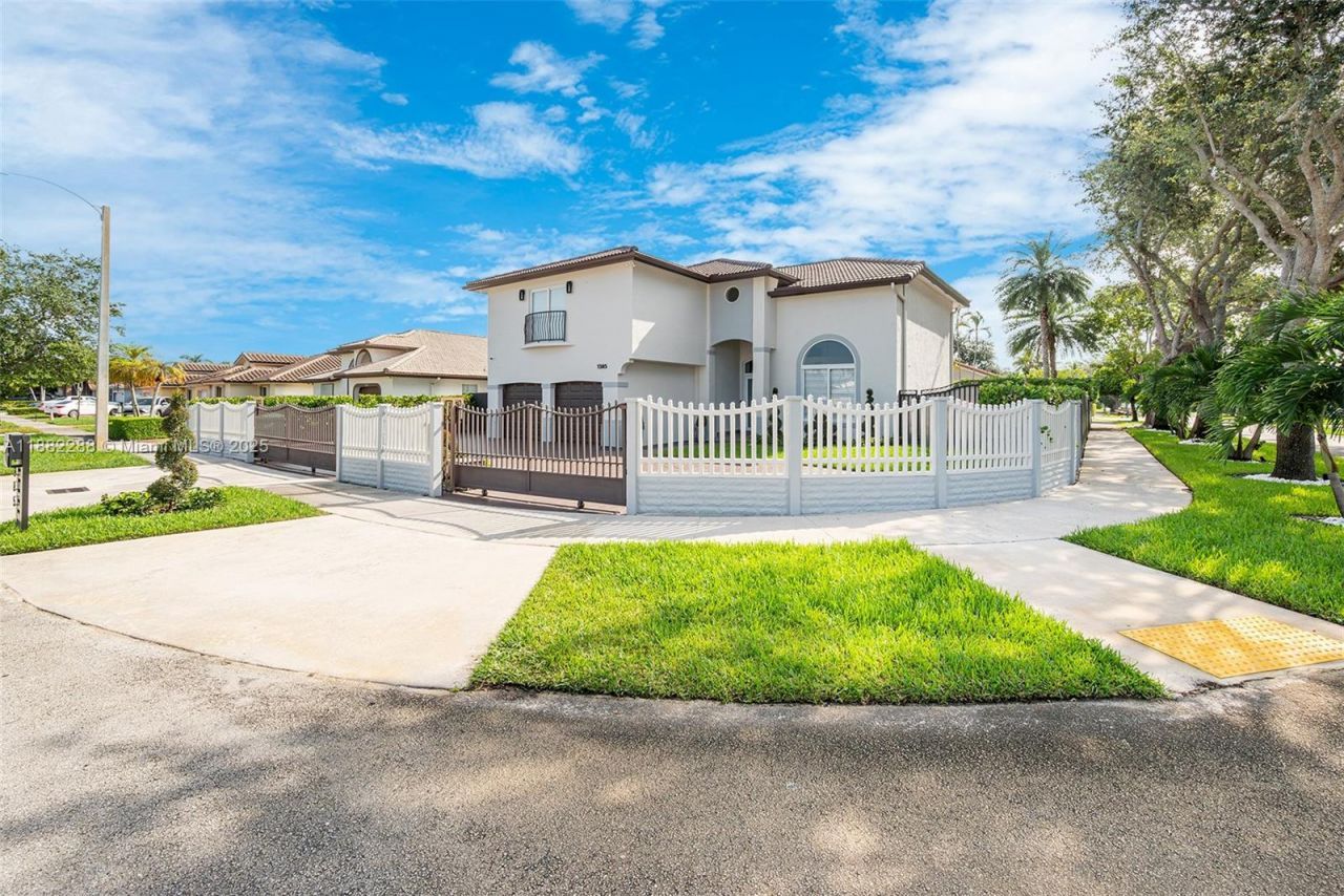 1385 SW 143rd Ct, Miami, FL 33184 Photo