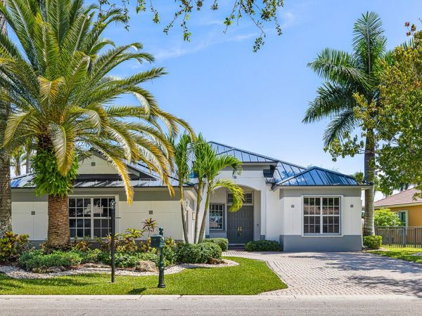 6916 NW 113th Avenue, Parkland, FL 33076