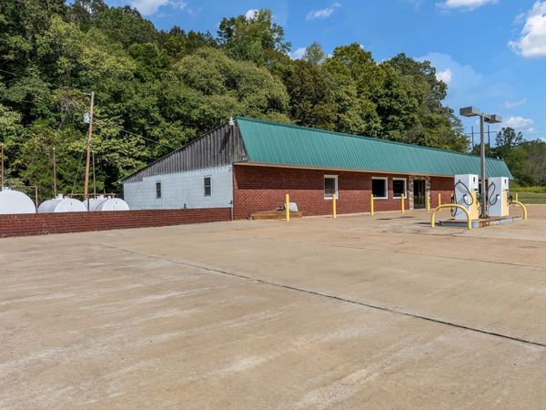 1271 Highway 50 E, Centerville, TN 37033