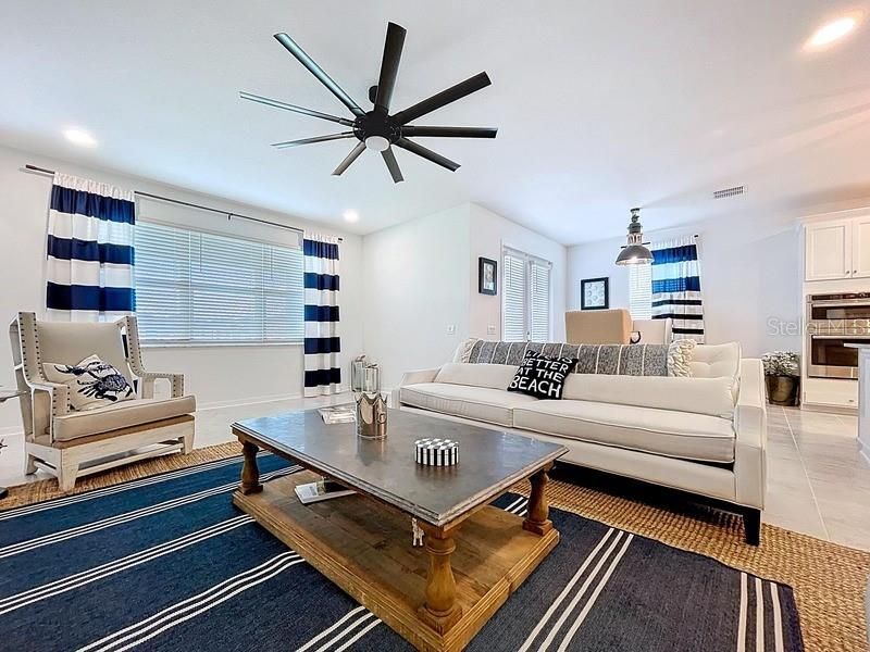 2450 Sunny Pebble Loop, Zephyrhills, FL 33540 Photo