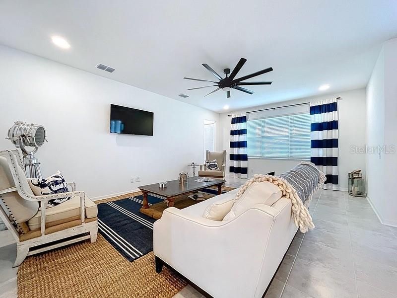 2450 Sunny Pebble Loop, Zephyrhills, FL 33540 Photo