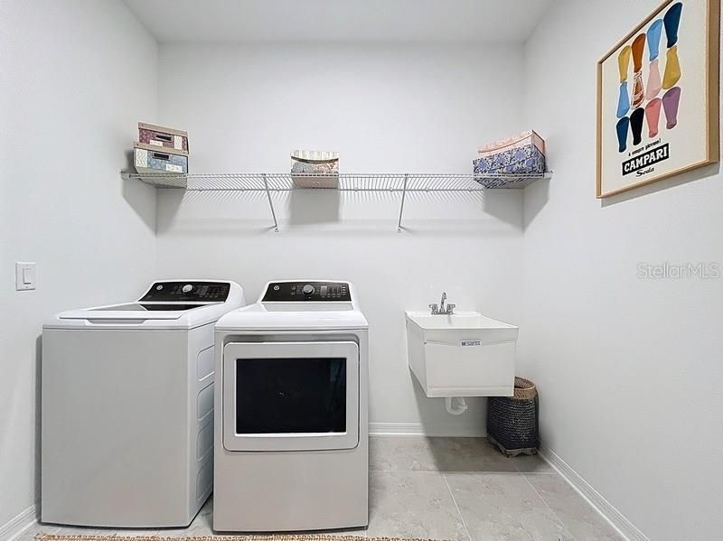 2450 Sunny Pebble Loop, Zephyrhills, FL 33540 Photo