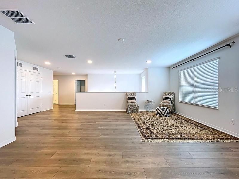 2450 Sunny Pebble Loop, Zephyrhills, FL 33540 Photo