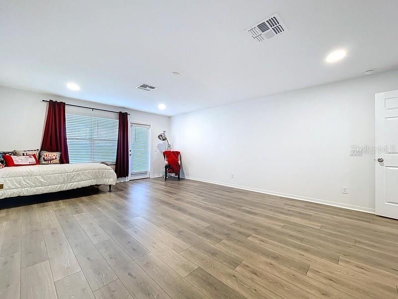 2450 Sunny Pebble Loop, Zephyrhills, FL 33540 Photo