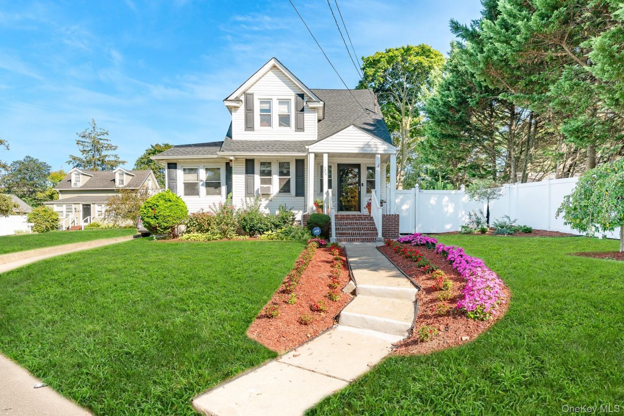 724 Foxhurst Road, Baldwin, NY 11510 Main Photo
