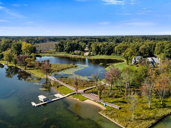 12284 Crowne Pointe Drive, Unit #11, Vicksburg, MI 49097