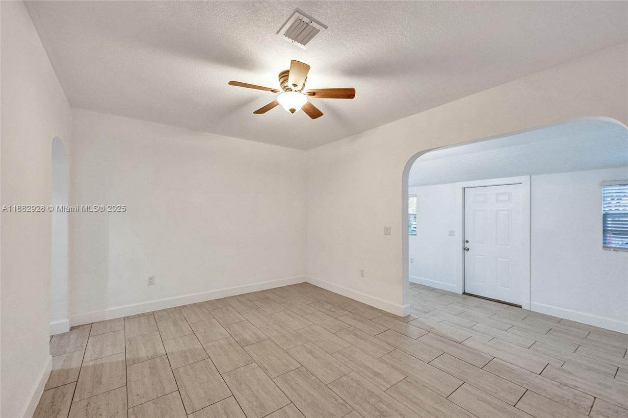 4718 NW 15th Ave, Miami, FL 33142 Photo