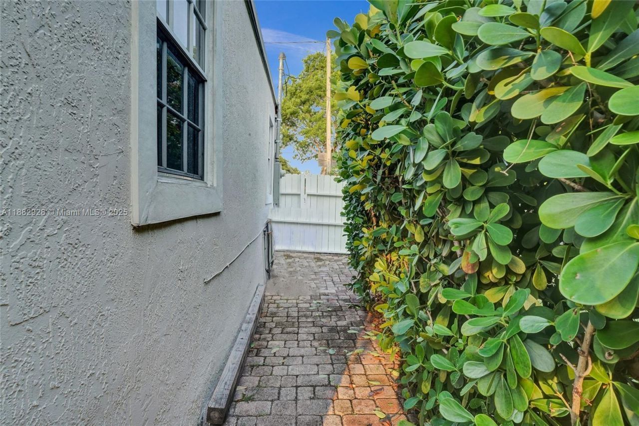 4718 NW 15th Ave, Miami, FL 33142 Photo