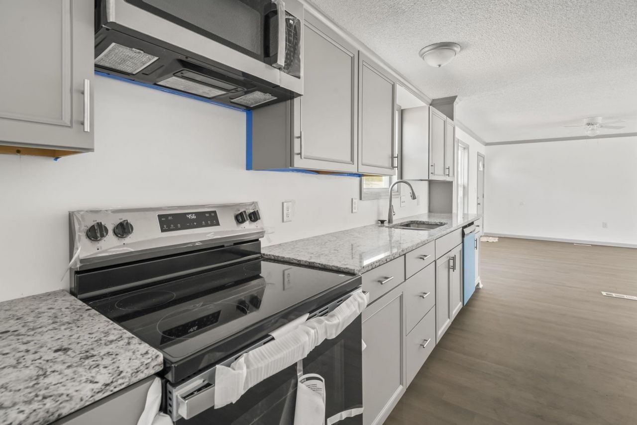 1062 Weslin Creek Dr. Photo 12