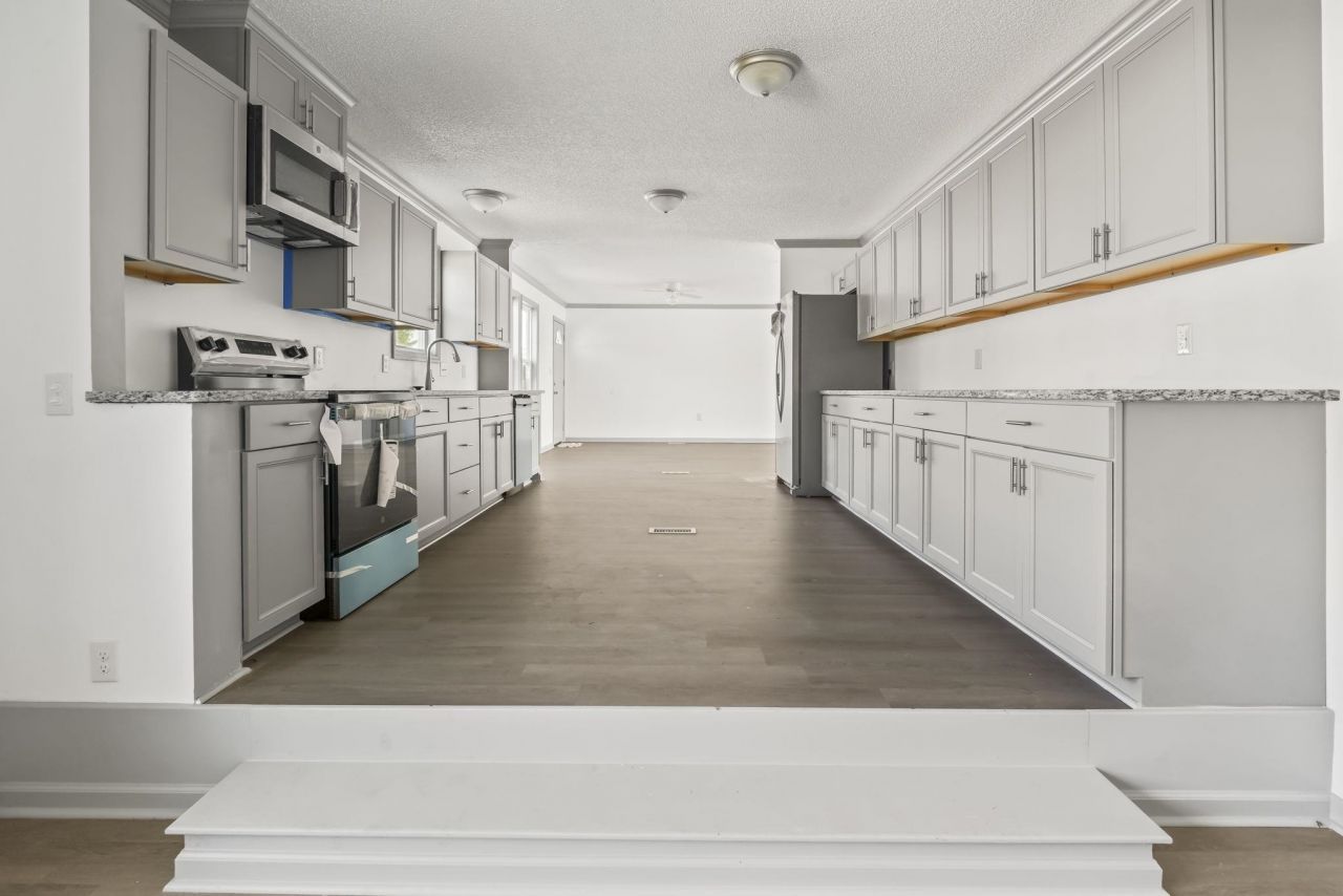 1062 Weslin Creek Dr. Photo 13