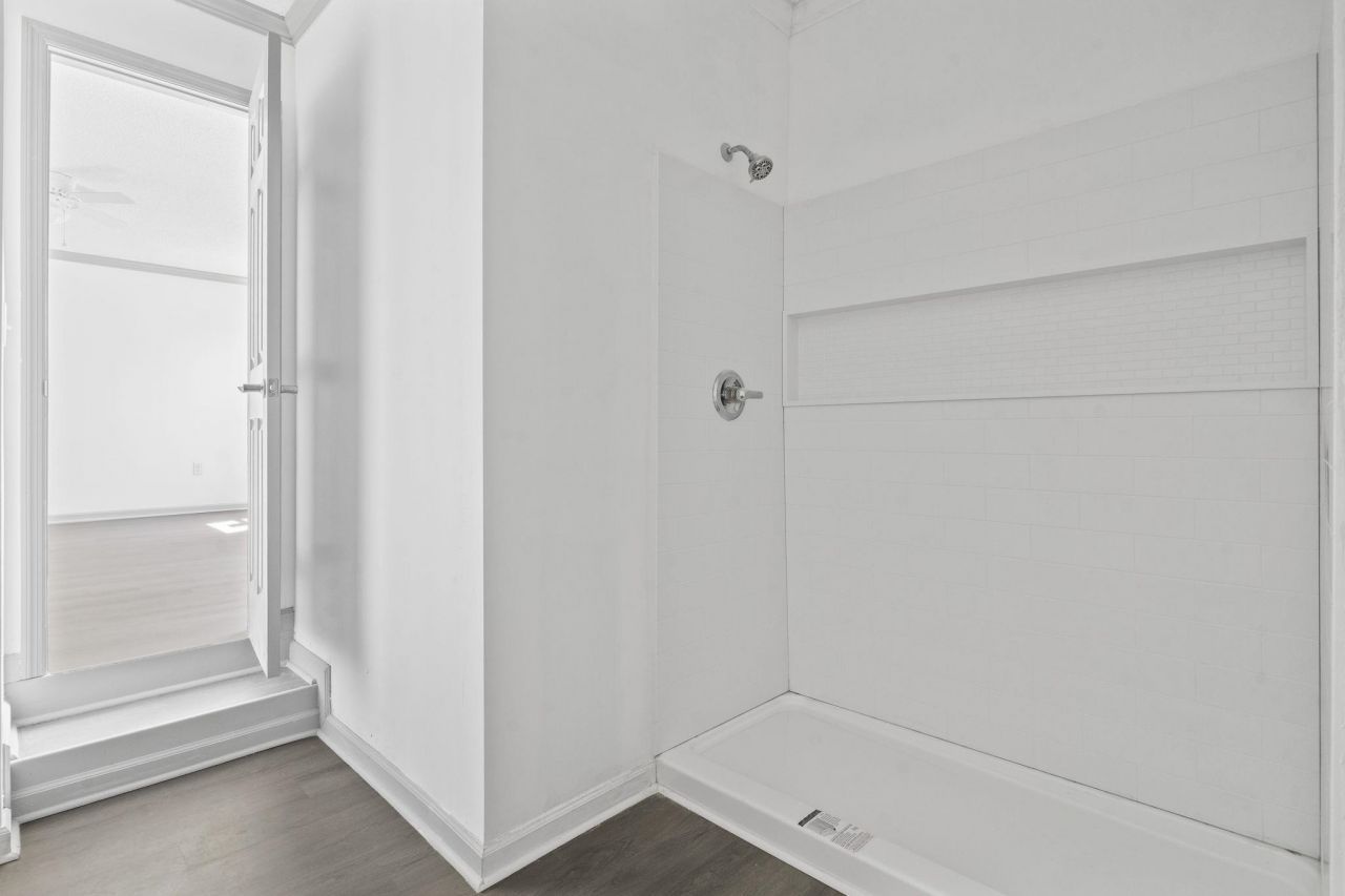 1062 Weslin Creek Dr. Photo 30