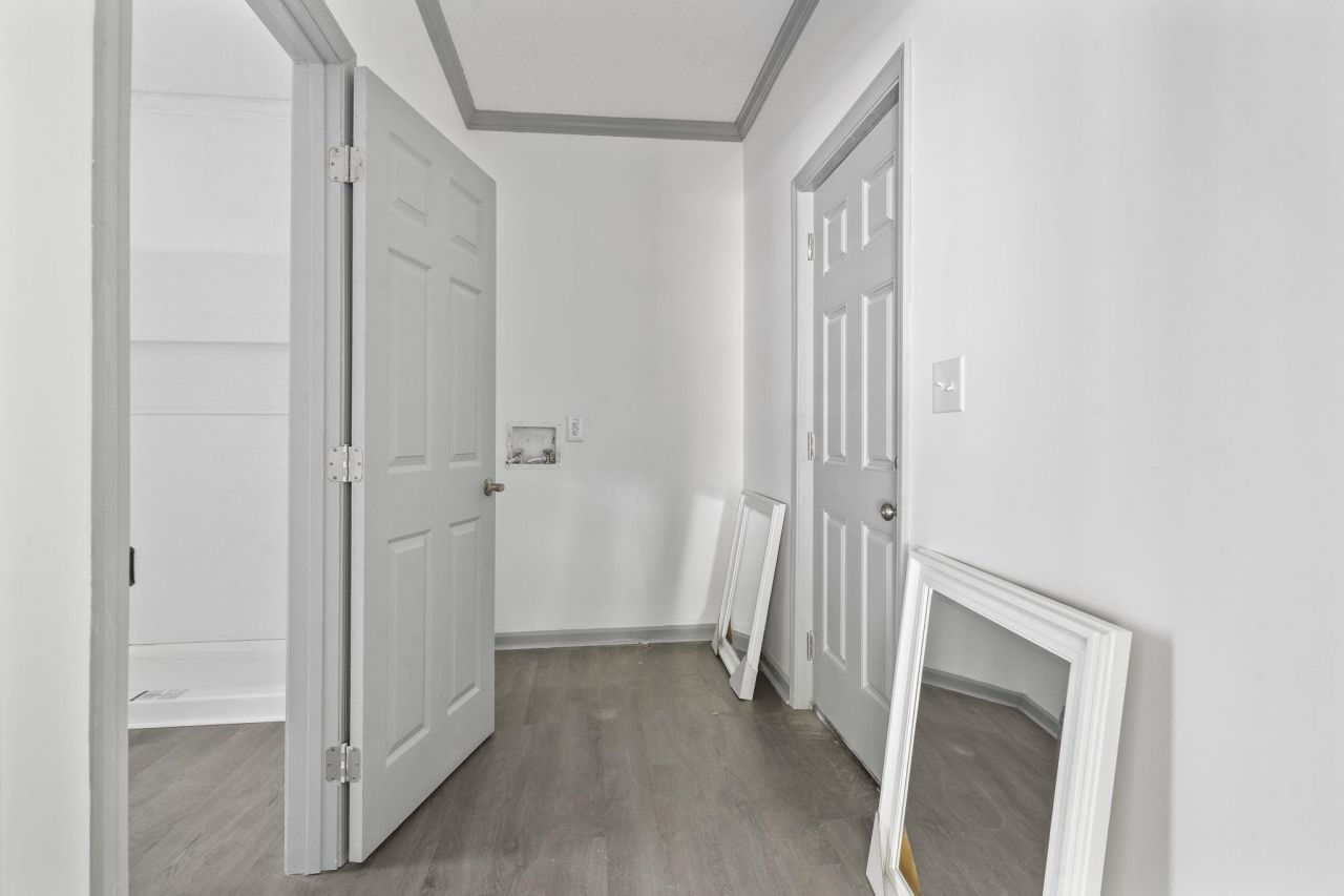 1062 Weslin Creek Dr. Photo 31