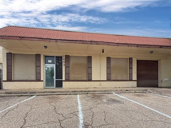 1403 Oak Knoll Drive, Haltom City, TX 76117