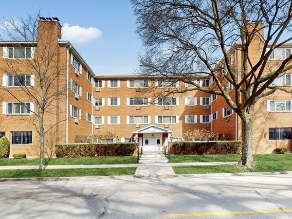 950 Washington Boulevard, Oak Park, IL 60302