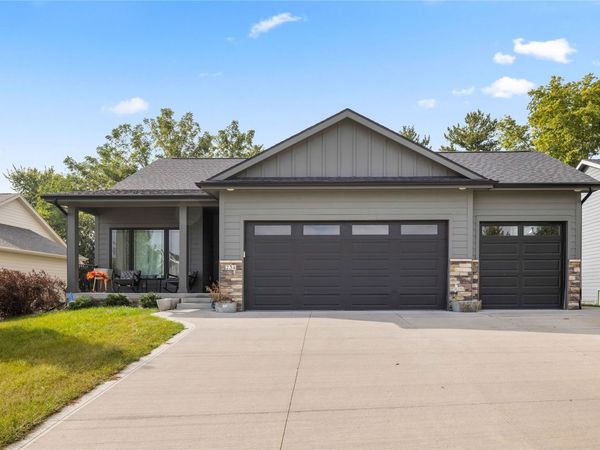 234 Crossroads Court, Polk City, IA 50226