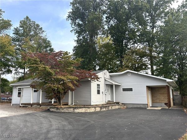 3000 Parkman Road NW, Warren, OH 44485