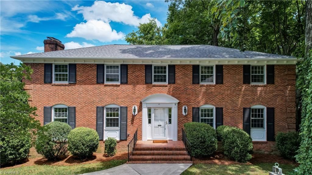 42 Kemp Road E, Greensboro, NC 27410 Main Photo