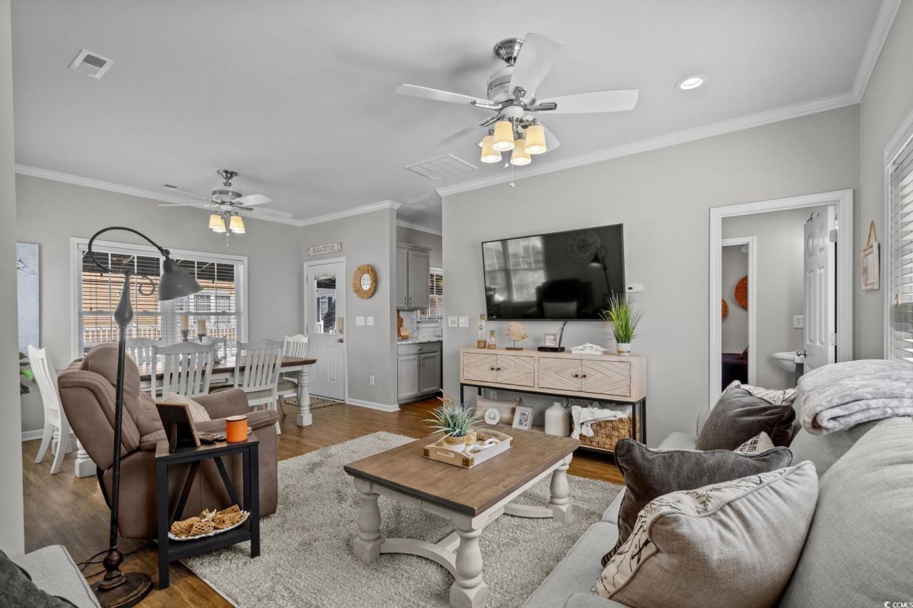 6001-8024 S Kings Hwy. Photo 10