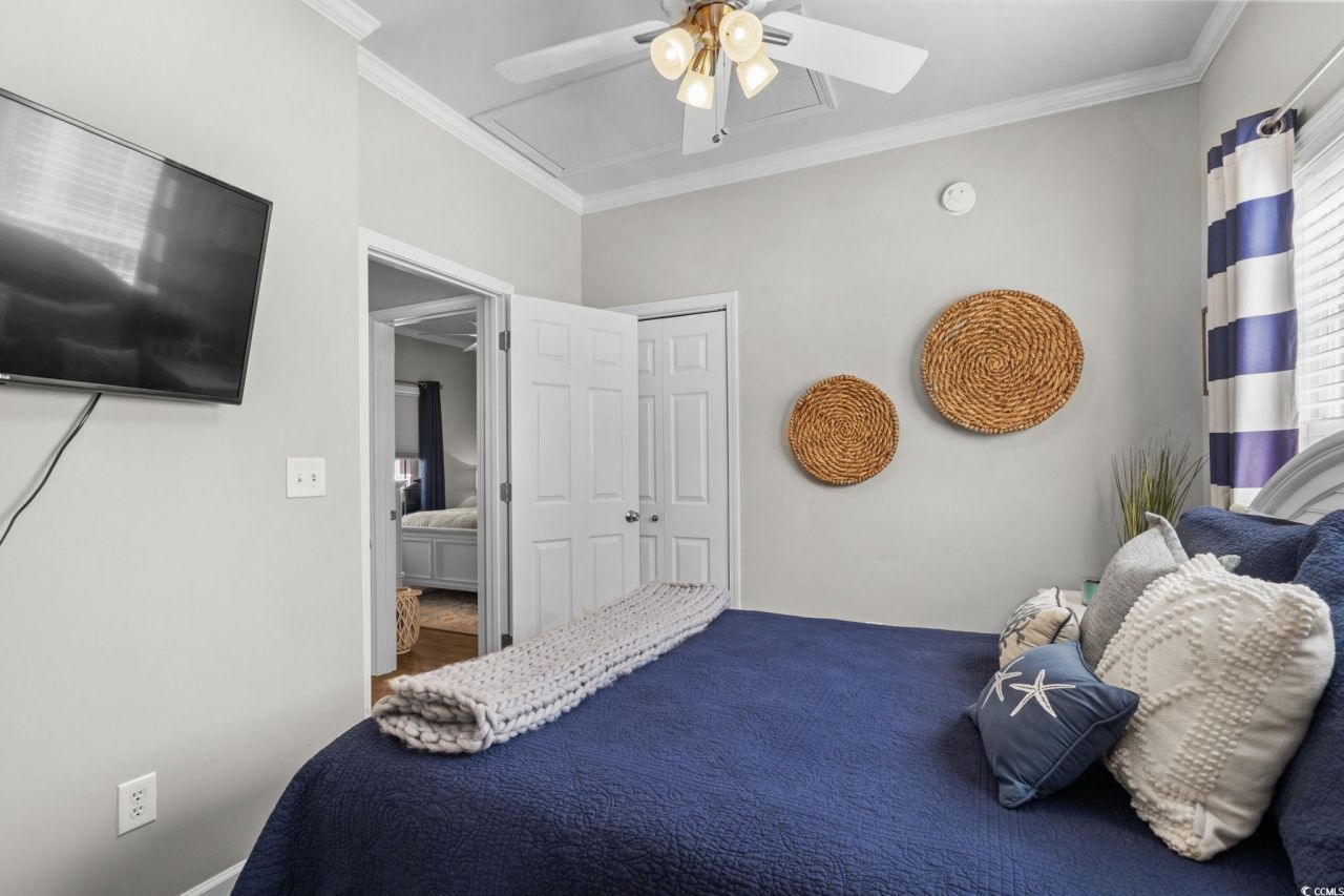 6001-8024 S Kings Hwy. Photo 20