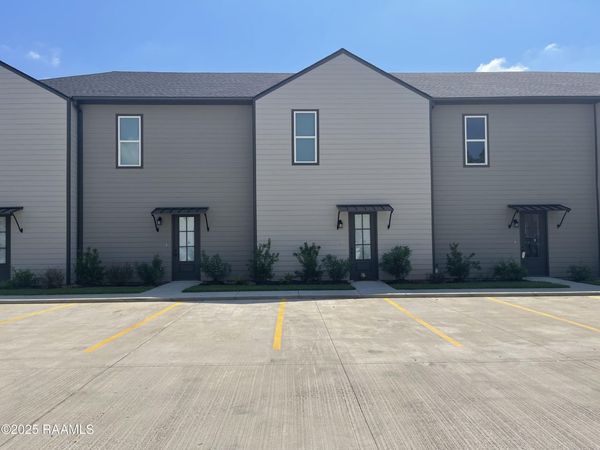 721 Almonaster Road, Unit 14, Youngsville, LA 70592