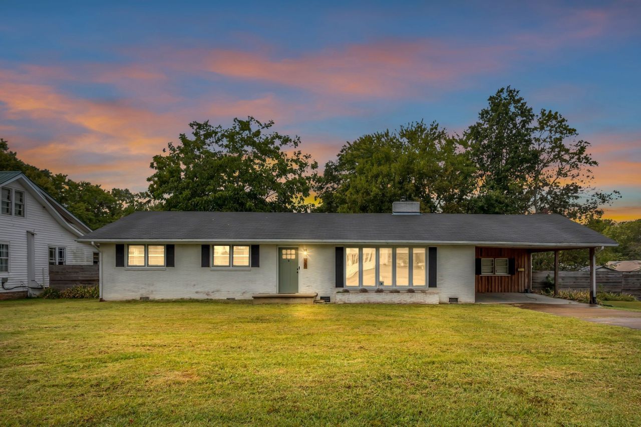 20 S Walnut St, Hohenwald, TN 38462 Main Photo