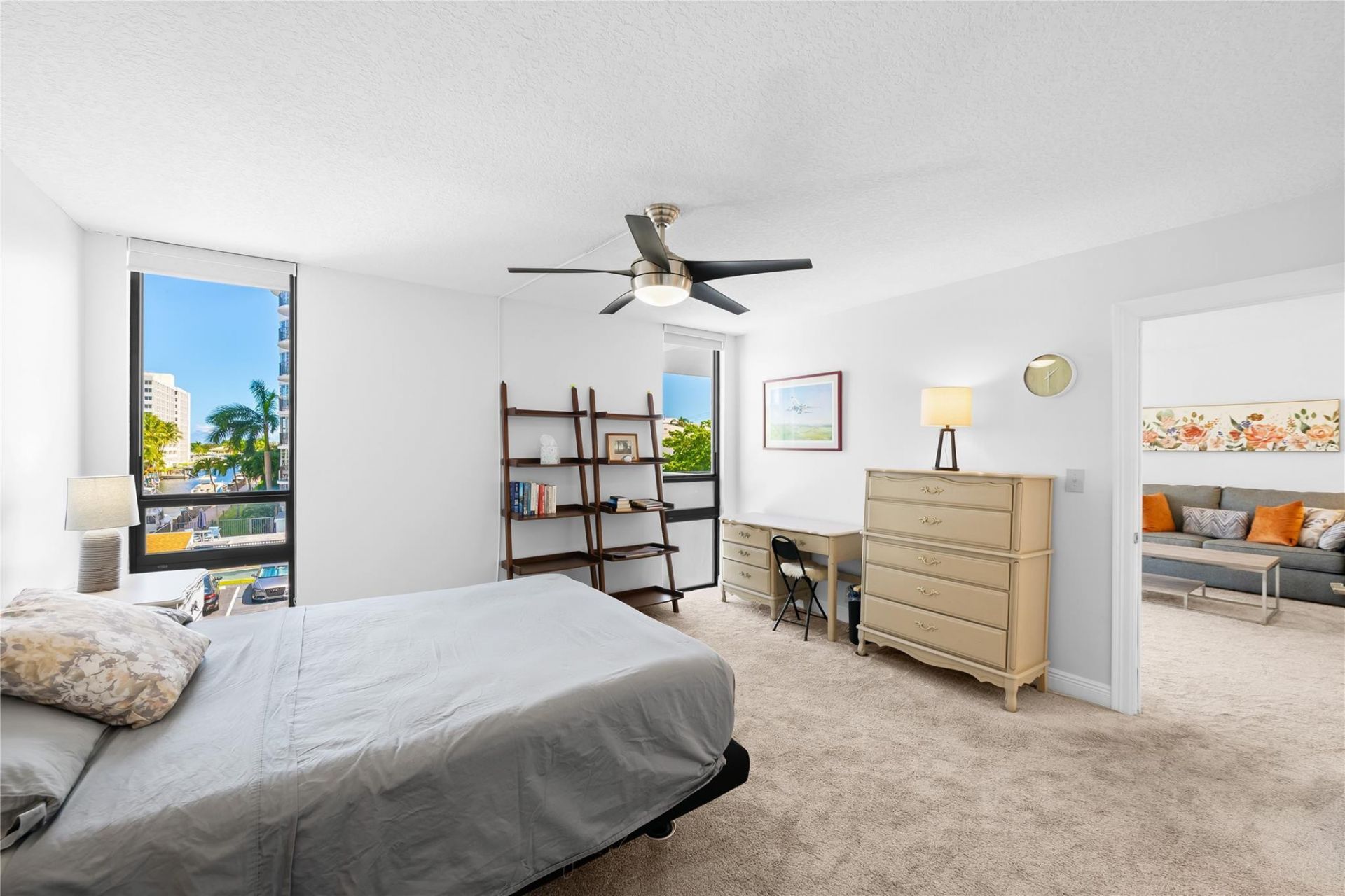 4800 Bayview Drive, Unit 306, Fort Lauderdale, FL 33308 Photo