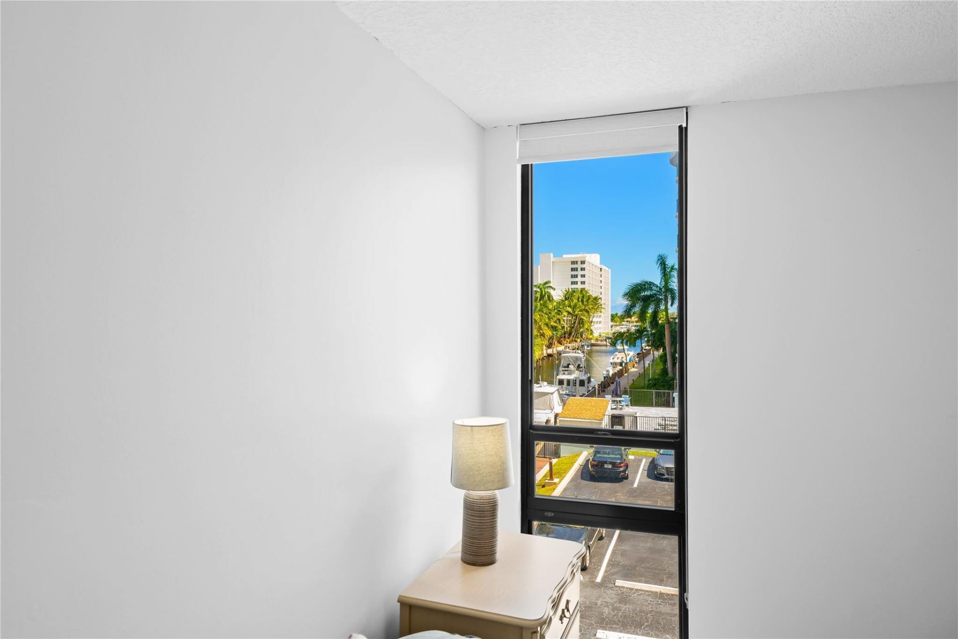 4800 Bayview Drive, Unit 306, Fort Lauderdale, FL 33308 Photo