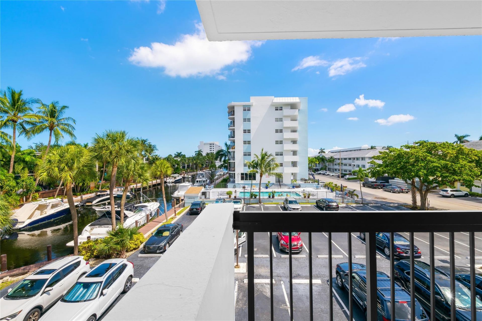4800 Bayview Drive, Unit 306, Fort Lauderdale, FL 33308 Photo