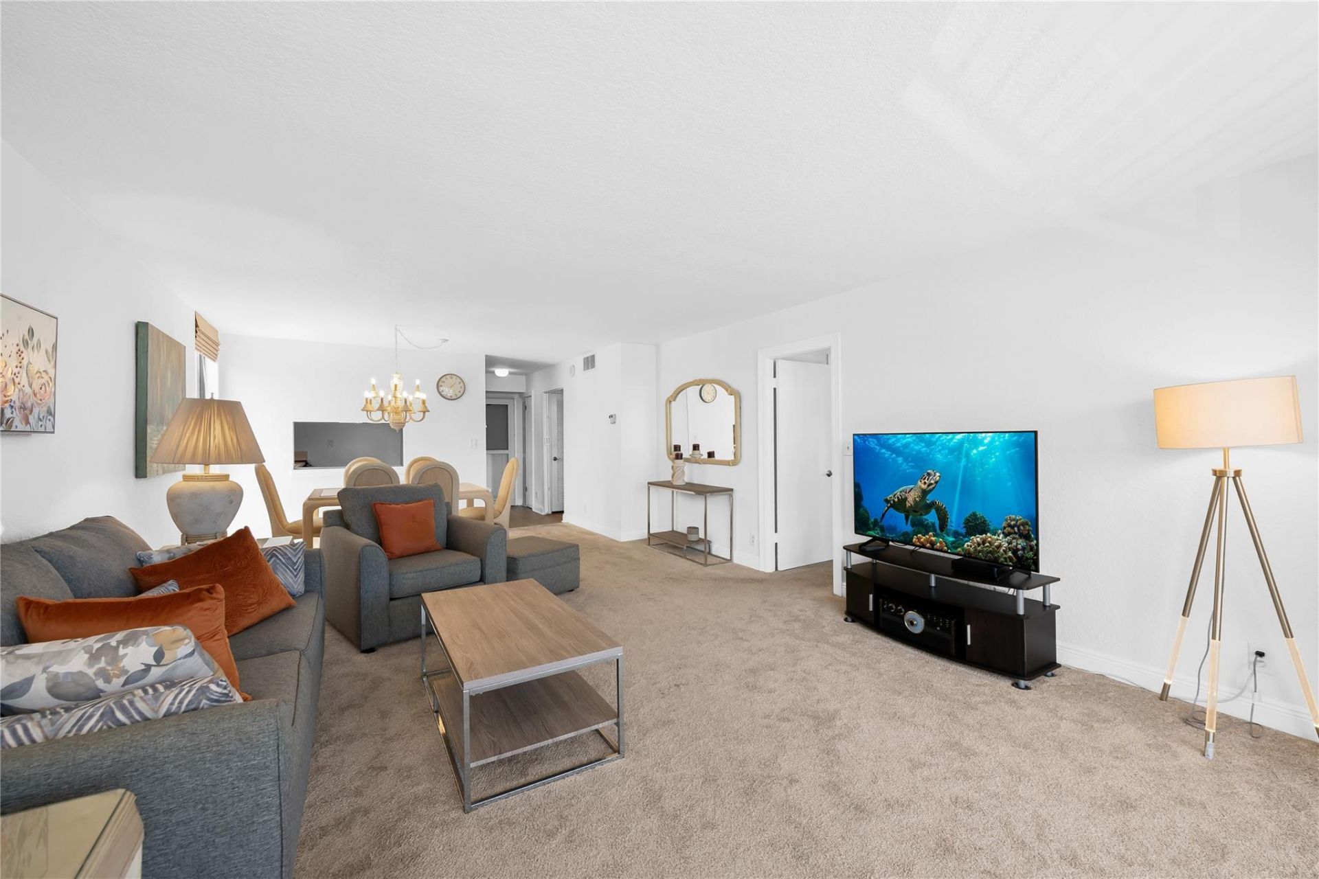 4800 Bayview Drive, Unit 306, Fort Lauderdale, FL 33308 Photo