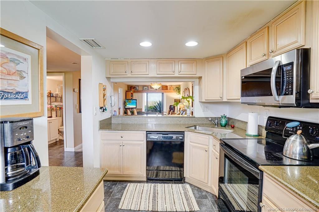 10310 S Ocean Drive, Unit 108, Jensen Beach, FL 34957 Photo