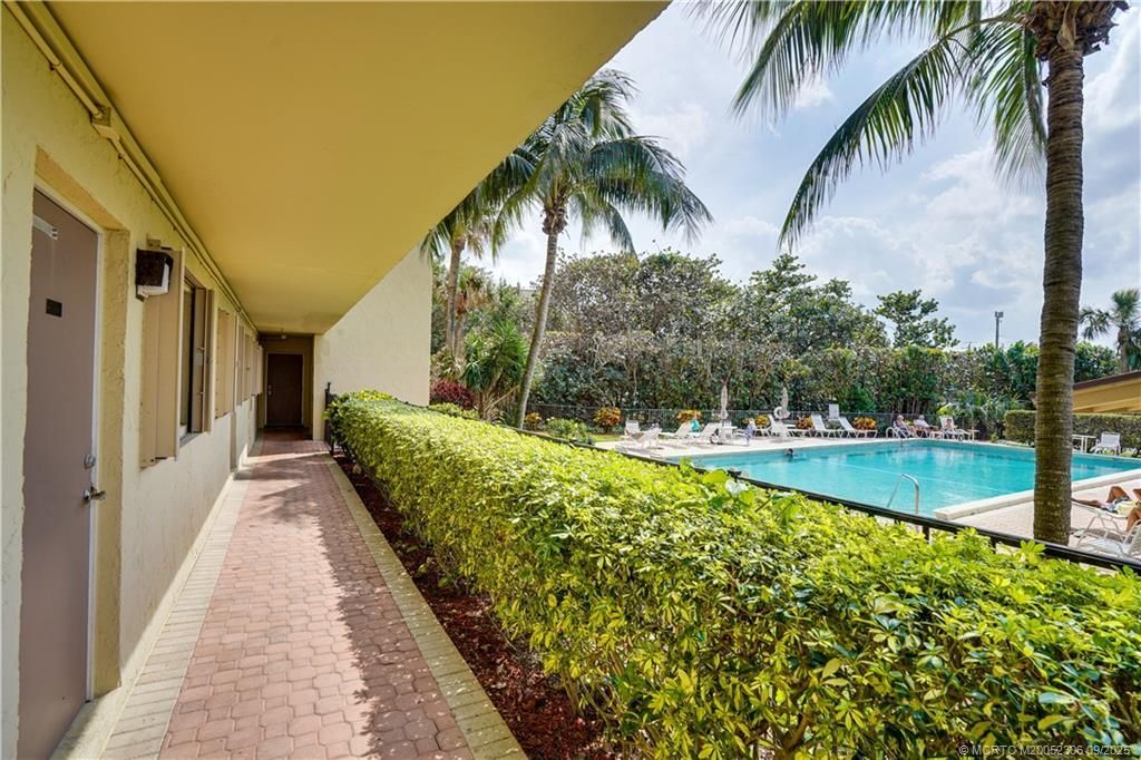 10310 S Ocean Drive, Unit 108, Jensen Beach, FL 34957 Photo