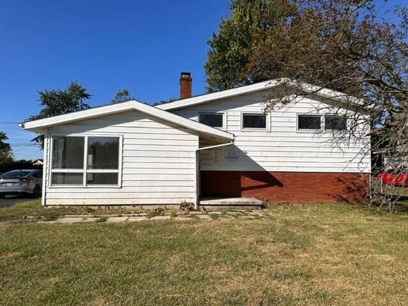 2825 S Hampton Road S, Columbus, OH 43232 Photo 2