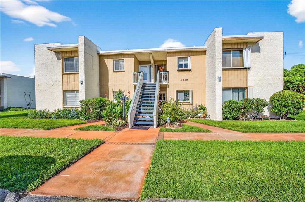 1310 NE 14th Court, Unit K-19, Jensen Beach, FL 34957 Photo