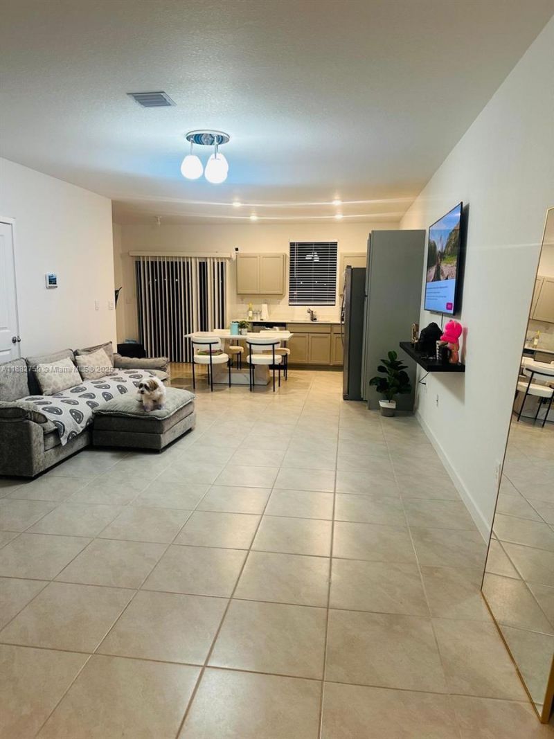 437 NE 13th St, Unit NA, Florida City, FL 33034 Photo