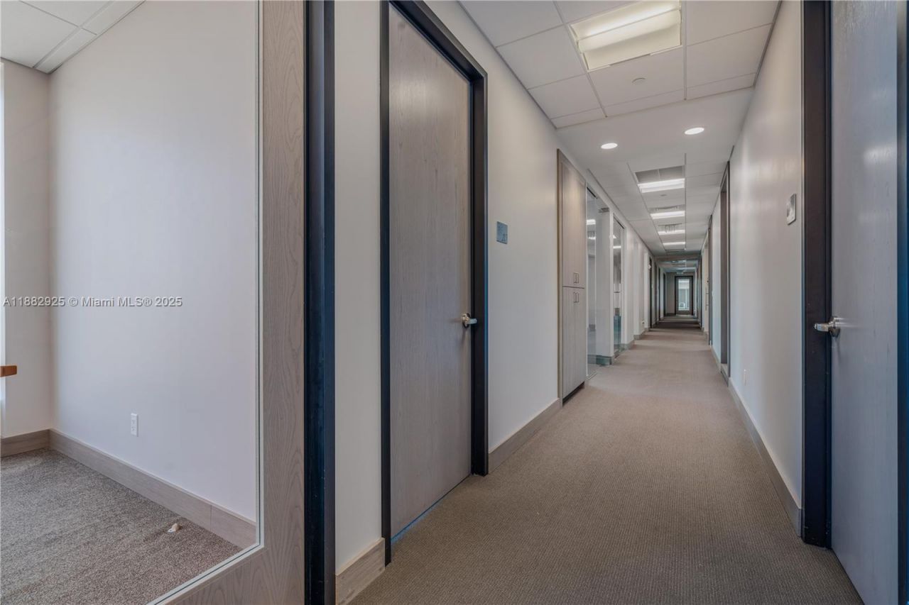 8950 SW 74th Ct, Unit 2001, Miami, FL 33156 Photo