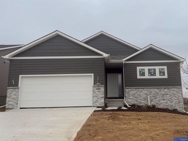 4409 Lookingglass Drive, Bellevue, NE 68123