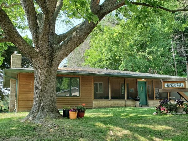 s1638 State Road 35, Alma, WI 54610